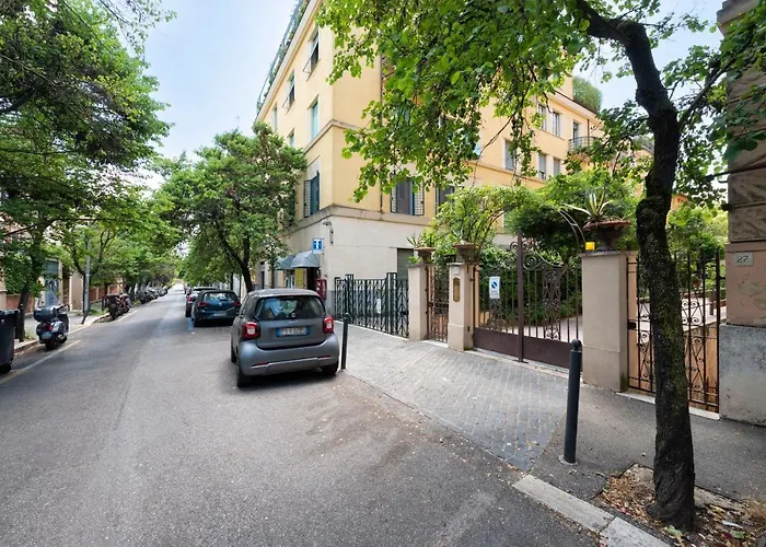 La Divina Duse * Rom